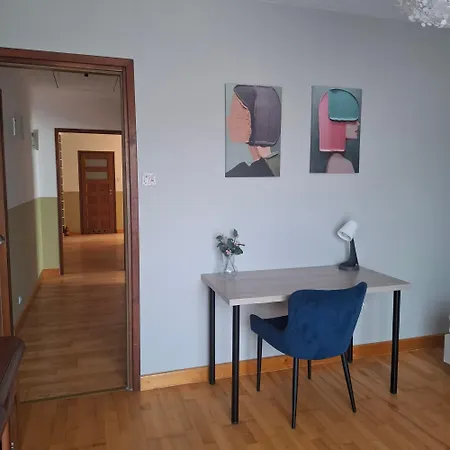 Tuterra Iii Apartment