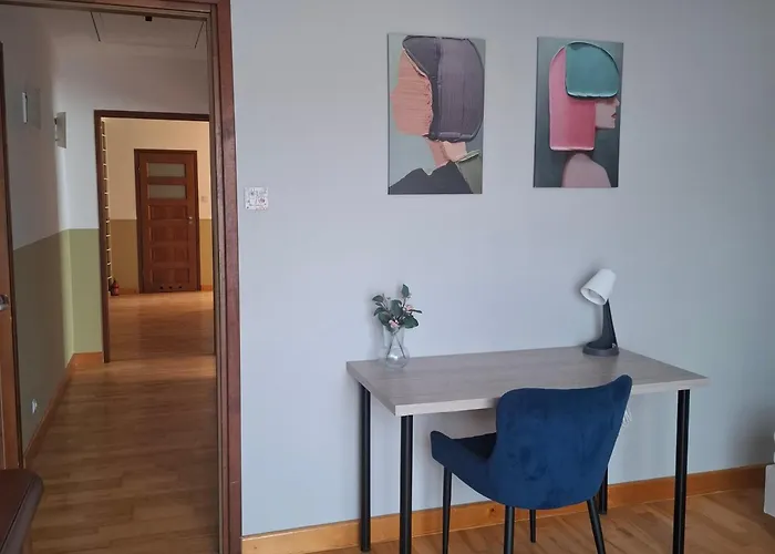 Tuterra Iii Apartment